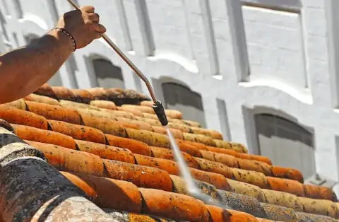 Nettoyage de toitures - Éternoz